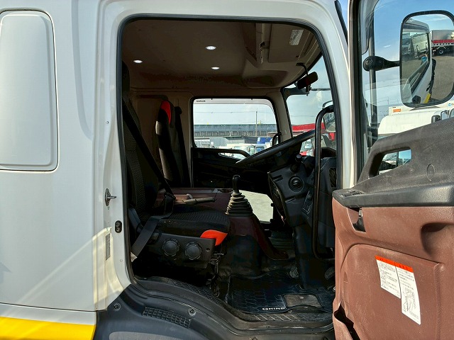 K2107 2KG-FD2ABA 保証対象車両 車検付 令和8年11月迄 H29 日野 レンジャー 4段クレーン ワンオーナー フルキャブ/ベッド付き 古河ユニック UNIC ラジコン フックイン 角足アウトリガー 6速 MT マニュアル 4t 8t 中型 カーゴクレーン（48枚目）