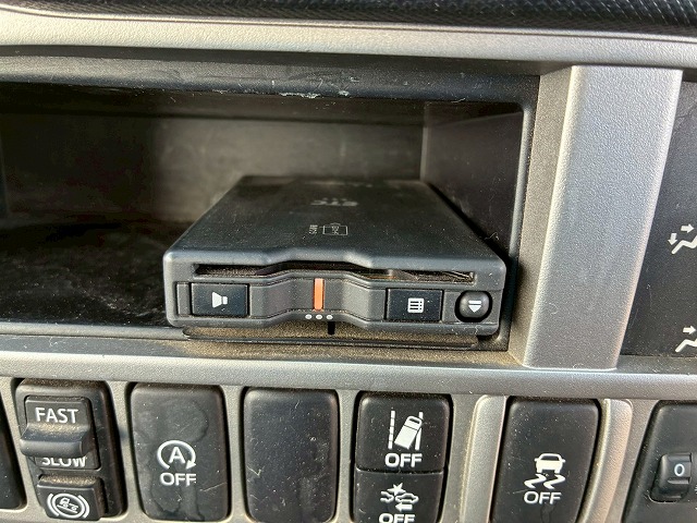 K-2103 2RG-XZU600T 保証対象車両 車検付 令和8年8月迄 R5 日野 デュトロ ダンプ ワンオーナー 4ナンバー 極東開発工業 全低床 フルフラットロー 150馬力 6速 MT マニュアル 5トン限定・準中型免許 2t 5t 小型 土砂ダンプ(47枚目)