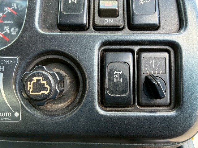 2102 KL-CG55K  車検付 令和8年8月迄 H16 日産ディーゼル UDトラックス ビッグサム セーフティローダー 8×4 4軸低床2デフ リーフサスペンション 花見台 ウインチ ラジコン 400馬力 RH8 V8型 生エンジン 7速 MT マニュアル 10t 25t 大型 セルフ 重機運搬車 回送車（45枚目）