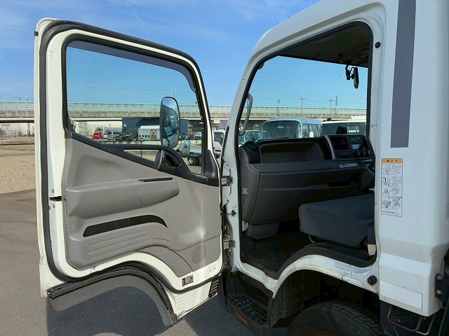 2168 TPG-FEB50 保証対象車両 三菱ふそう キャンター 冷蔵冷凍車 ワイド ロング 東プレ -30℃低温設定 R404A 2室 可動式仕切り板 左サイド扉 3トン積載 3t 7t 小型 冷凍バン 箱車(46枚目)