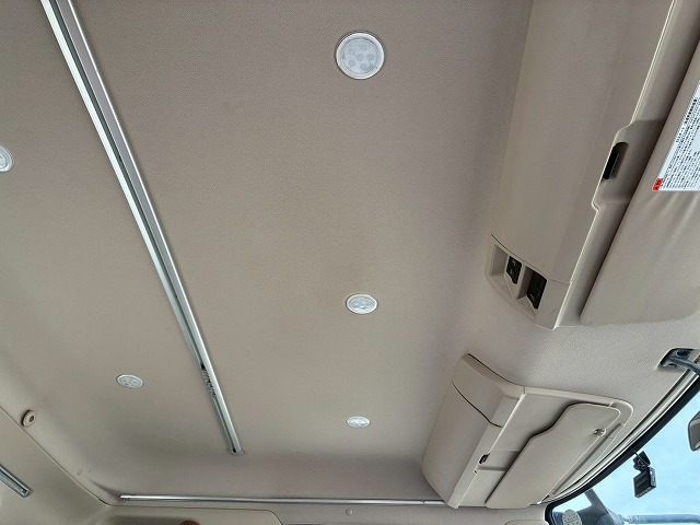 2177 2KG-FD2ABA  R2 レンジャー アルミブロック フルキャブ/ベッド付き 6200 標準幅 リーフサスペンション 5方開アオリ ハイブロック プロシフト AT セミオートマ 4t 8t 中型 平ボディ キャブオーバー（44枚目）