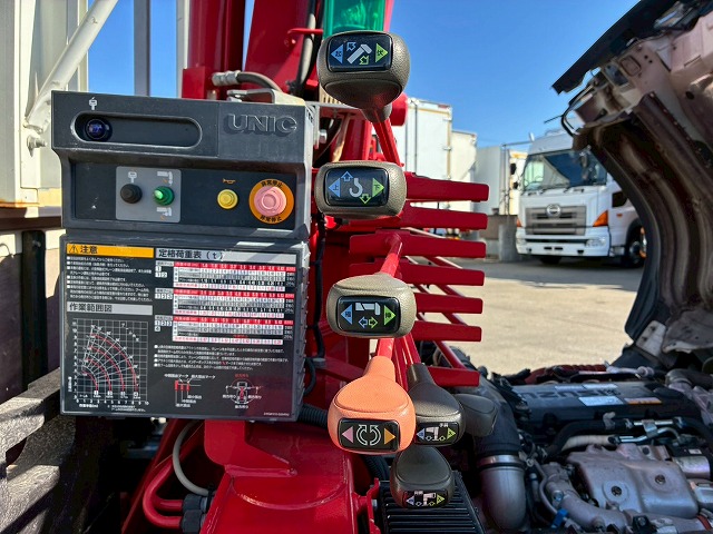 2133 2RG-NMR88R 保証対象車両 R3 いすゞ エルフ 4段クレーン ハイキャブ ショート 10尺ボディ 3トン積載 古河ユニック UNIC ラジコン フックイン 150馬力 6速 MT マニュアル 3t 7t 小型 ユニック車 カーゴクレーン(47枚目)