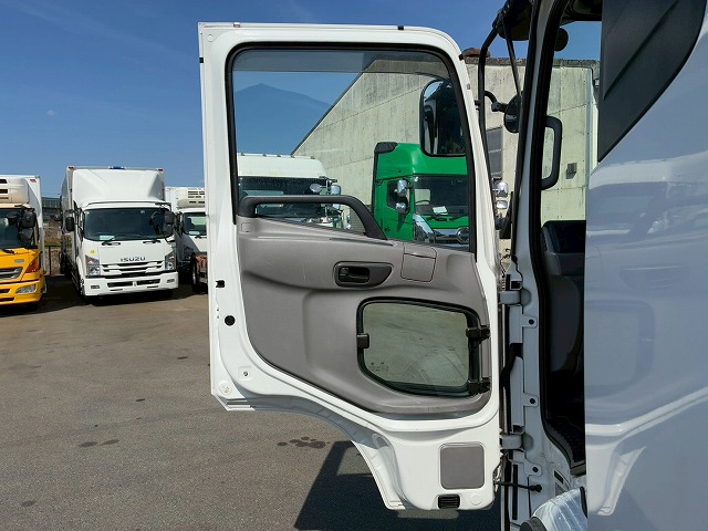 2169 TKG-MK38L H26 UDトラックス コンドル アルミブロック フルキャブ/ベッド付き 3.6トン積載 6200 標準幅 TOYOBODY 215馬力 6速 MT マニュアル 4t 8t 中型 平ボディ（49枚目）