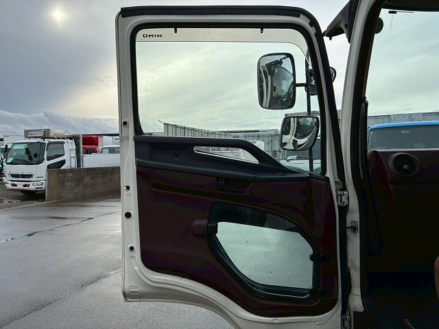 2080 2PG-FD2ABA  H30 日野 レンジャー アルミブロック フルキャブ ベッド付き 6200 フルワイド トランテックス 3.6トン積載 6速 MT マニュアル 4t 8t 中型 平ボディ（46枚目）