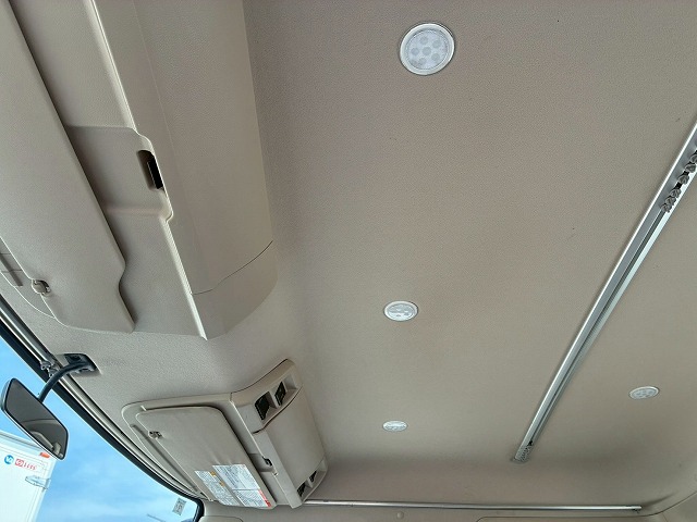 2177 2KG-FD2ABA  R2 レンジャー アルミブロック フルキャブ/ベッド付き 6200 標準幅 リーフサスペンション 5方開アオリ ハイブロック プロシフト AT セミオートマ 4t 8t 中型 平ボディ キャブオーバー（45枚目）