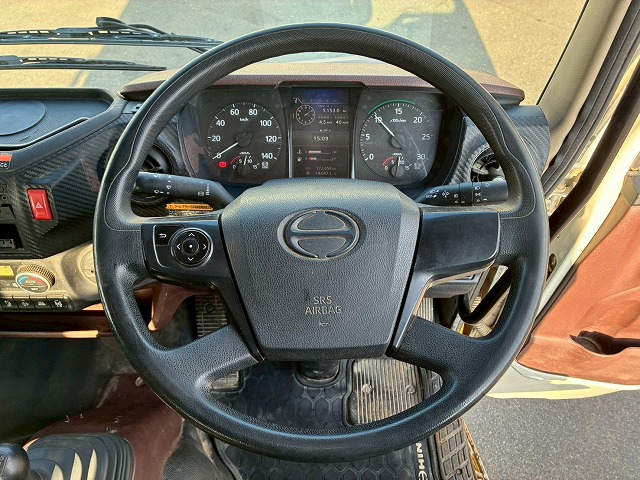 K2107 2KG-FD2ABA 保証対象車両 車検付 令和8年11月迄 H29 日野 レンジャー 4段クレーン ワンオーナー フルキャブ/ベッド付き 古河ユニック UNIC ラジコン フックイン 角足アウトリガー 6速 MT マニュアル 4t 8t 中型 カーゴクレーン（50枚目）