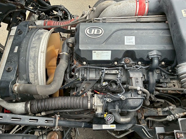 2067 QPG-GK5XAB H29 UDトラックス クオン トラクターヘッド シングルヘッド ハイルーフ 第5輪荷重 11500kg 11.5トン エスコット AT 410馬力 B尺 10t 45t 大型 牽引 1デフヘッド（45枚目）