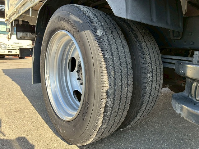 2088 2RG-XZU710M  保証対象車両 車検付 令和8年8月迄 R1 日野 デュトロ 平ボディ ワンオーナー ワイド ロング 2トン積載 6速 MT マニュアル 2t 5t 小型 キャブオーバー（50枚目）