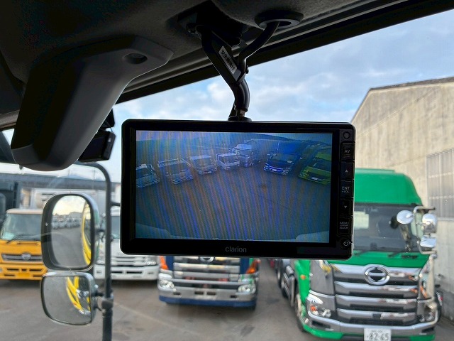 2174 QPG-FW1EXEG  H29 日野 プロフィア アルミウイング ハイルーフ 8×4 4軸低床2デフ 後輪エアサス 永久磁石式リターダ 背高 380馬力 E13C プロシフト AT セミオートマ 10t 25t 大型 バン 箱車（48枚目）