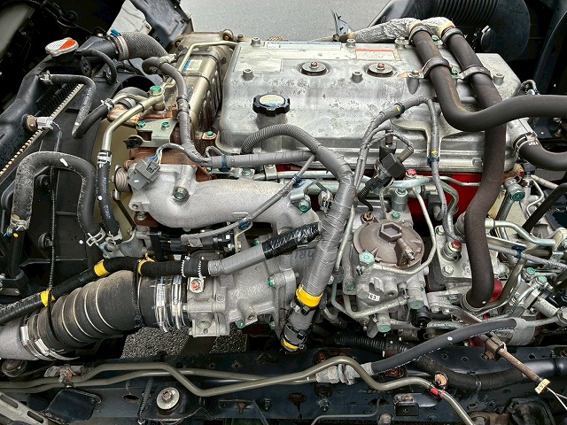 2080 2PG-FD2ABA  H30 日野 レンジャー アルミブロック フルキャブ ベッド付き 6200 フルワイド トランテックス 3.6トン積載 6速 MT マニュアル 4t 8t 中型 平ボディ（48枚目）