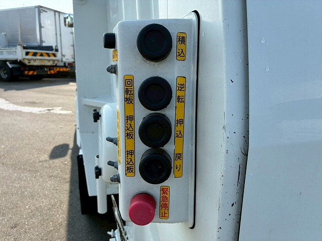 2118 連続作動車 汚水タンク 巻き込み式 ダンプ排出 清掃車 ごみ収集車　☆卒業式の多い時期にご成約いただきました☆　岡山県（49枚目）