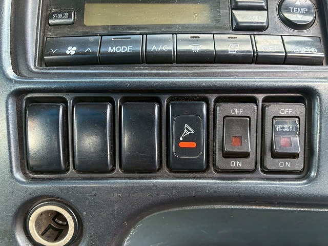 2102 KL-CG55K  車検付 令和8年8月迄 H16 日産ディーゼル UDトラックス ビッグサム セーフティローダー 8×4 4軸低床2デフ リーフサスペンション 花見台 ウインチ ラジコン 400馬力 RH8 V8型 生エンジン 7速 MT マニュアル 10t 25t 大型 セルフ 重機運搬車 回送車（49枚目）