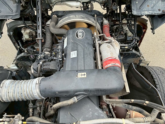 2067 QPG-GK5XAB H29 UDトラックス クオン トラクターヘッド シングルヘッド ハイルーフ 第5輪荷重 11500kg 11.5トン エスコット AT 410馬力 B尺 10t 45t 大型 牽引 1デフヘッド（47枚目）