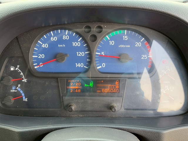 K-2128 QPG-CD5ZA  車検付 令和8年11月迄 H27 UDトラックス クオン 4段クレーン ラジコン フックイン TADANO タダノ 永久磁石式リターダ 7速 MT マニュアル 10t 25t 大型 ユニック車 カーゴクレーン（50枚目）