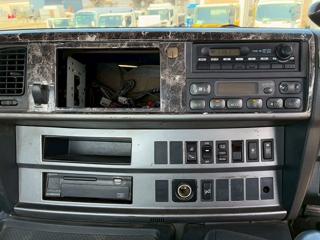 2166 LKG-SH1EDAG  H23 日野 トラクターヘッド ハイルーフ 後輪エアサス 海コン緩和 第5輪荷重 11500kg 11.5トン 永久磁石式リターダ 410馬力 プロシフト AT セミオートマ 10t 46t 大型 牽引 シングルヘッド（48枚目）