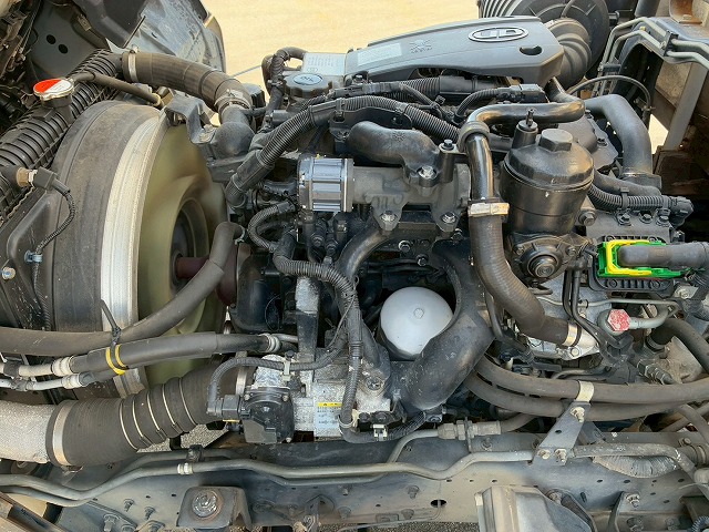 2169 TKG-MK38L H26 UDトラックス コンドル アルミブロック フルキャブ/ベッド付き 3.6トン積載 6200 標準幅 TOYOBODY 215馬力 6速 MT マニュアル 4t 8t 中型 平ボディ（52枚目）