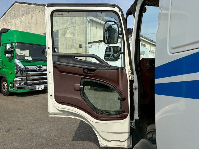 2177 2KG-FD2ABA  R2 レンジャー アルミブロック フルキャブ/ベッド付き 6200 標準幅 リーフサスペンション 5方開アオリ ハイブロック プロシフト AT セミオートマ 4t 8t 中型 平ボディ キャブオーバー（49枚目）