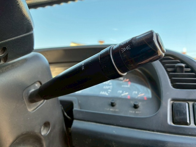 2119 8.7立米 電動ホッパー 330馬力 7速MT コンクリ作業車　☆雨天のなかご成約いただきました☆　東京都（51枚目）