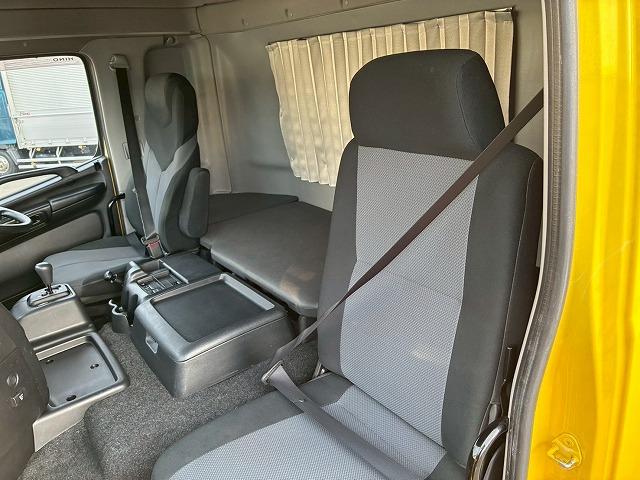 2174 QPG-FW1EXEG  H29 日野 プロフィア アルミウイング ハイルーフ 8×4 4軸低床2デフ 後輪エアサス 永久磁石式リターダ 背高 380馬力 E13C プロシフト AT セミオートマ 10t 25t 大型 バン 箱車（51枚目）