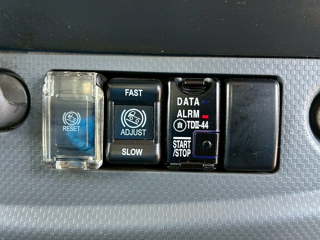 2179 TKG-FRR90T2  車検付 令和8年10月迄 H27 いすゞ フォワード アルミウイング フルキャブ/ベッド付き 6200 フルワイド 後輪エアサス 日本フルハーフ 240馬力 6速マニュアル MT 4t 8t 中型 バン 箱車（54枚目）