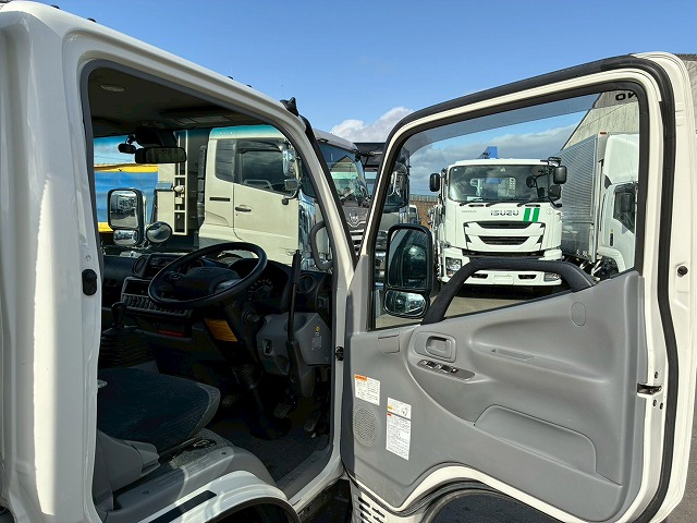 K-2103 2RG-XZU600T 保証対象車両 車検付 令和8年8月迄 R5 日野 デュトロ ダンプ ワンオーナー 4ナンバー 極東開発工業 全低床 フルフラットロー 150馬力 6速 MT マニュアル 5トン限定・準中型免許 2t 5t 小型 土砂ダンプ(56枚目)