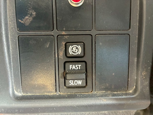 K2107 2KG-FD2ABA 保証対象車両 車検付 令和8年11月迄 H29 日野 レンジャー 4段クレーン ワンオーナー フルキャブ/ベッド付き 古河ユニック UNIC ラジコン フックイン 角足アウトリガー 6速 MT マニュアル 4t 8t 中型 カーゴクレーン（58枚目）