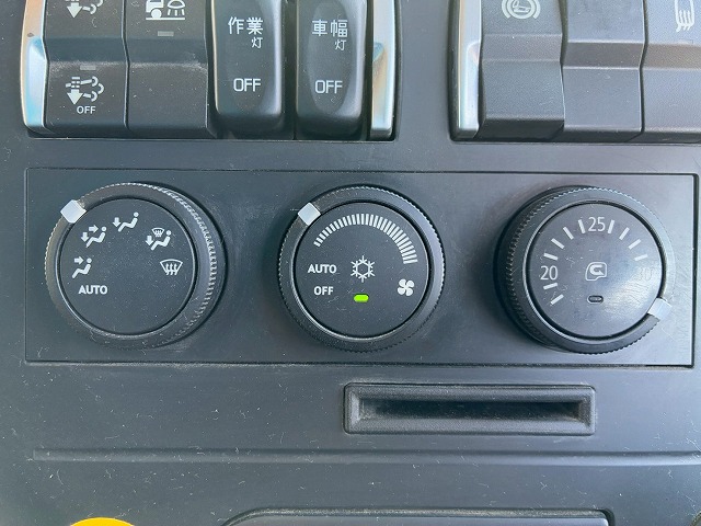 K-2141 3軸2デフ ハイルーフ 額縁アオリ 3面電動コボレーン 7速MT　☆菜の花が咲き誇る頃にご成約いただきました☆　福井県（56枚目）