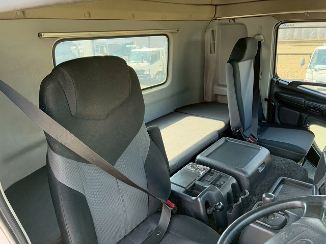 2166 LKG-SH1EDAG  H23 日野 トラクターヘッド ハイルーフ 後輪エアサス 海コン緩和 第5輪荷重 11500kg 11.5トン 永久磁石式リターダ 410馬力 プロシフト AT セミオートマ 10t 46t 大型 牽引 シングルヘッド（54枚目）