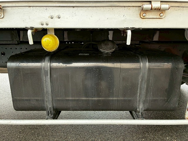 2080 2PG-FD2ABA  H30 日野 レンジャー アルミブロック フルキャブ ベッド付き 6200 フルワイド トランテックス 3.6トン積載 6速 MT マニュアル 4t 8t 中型 平ボディ（55枚目）