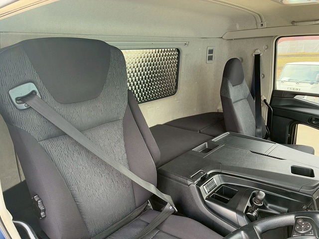 K-2140 2PG-FS74HZ H30 三菱ふそう スーパーグレート アルミウイング ワンオーナー 8×4 4軸低床2デフ 後輪エアサス パブコ エアロパーツ エアロ仕様 13.8トン積載 394馬力 シフトパイロット AT 10t 25t 大型 パネルウイング（57枚目）