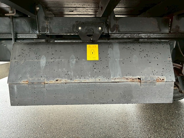 2080 2PG-FD2ABA  H30 日野 レンジャー アルミブロック フルキャブ ベッド付き 6200 フルワイド トランテックス 3.6トン積載 6速 MT マニュアル 4t 8t 中型 平ボディ（56枚目）