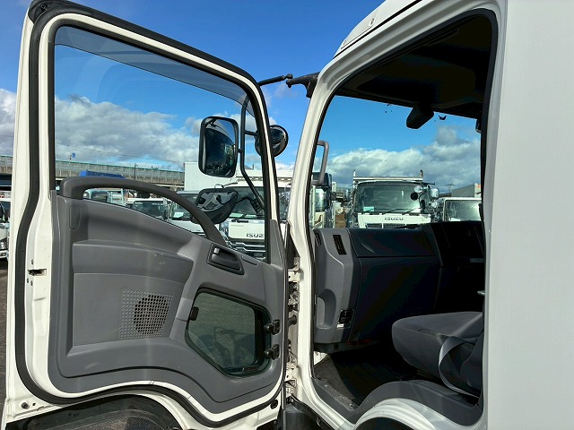 2072 2RG-FRR90S2  ★車検付！令和8年7月迄★ワンオーナー！★ ◆2.95トン積載！◆6200ボディ×標準幅！◆  ◎内高：240cm！◎フルキャブ/ベッド付！◎　成約★　岩手県（58枚目）