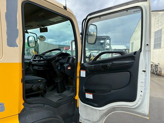 2146 TKG-FD7JKAG  H24 日野 レンジャー 冷蔵冷凍車 フルキャブ/ベッド付き 後輪エアサス 東芝 TOSHIBAキャリア -30℃低温設定 スタンバイ装置 キーストンフロア ジョロダーレール 6速 MT マニュアル 4t 8t 中型 冷凍バン チルド（57枚目）