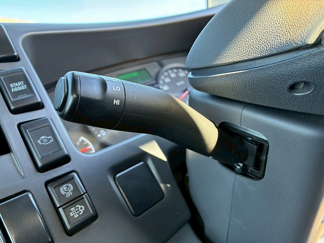 2133 2RG-NMR88R 保証対象車両 R3 いすゞ エルフ 4段クレーン ハイキャブ ショート 10尺ボディ 3トン積載 古河ユニック UNIC ラジコン フックイン 150馬力 6速 MT マニュアル 3t 7t 小型 ユニック車 カーゴクレーン(58枚目)