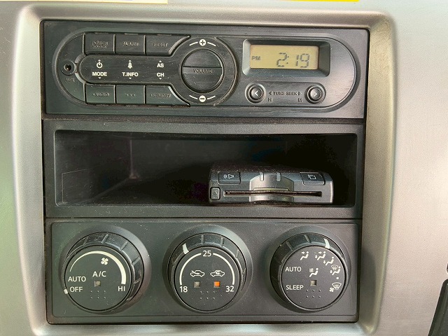 K-2128 QPG-CD5ZA  車検付 令和8年11月迄 H27 UDトラックス クオン 4段クレーン ラジコン フックイン TADANO タダノ 永久磁石式リターダ 7速 MT マニュアル 10t 25t 大型 ユニック車 カーゴクレーン（58枚目）