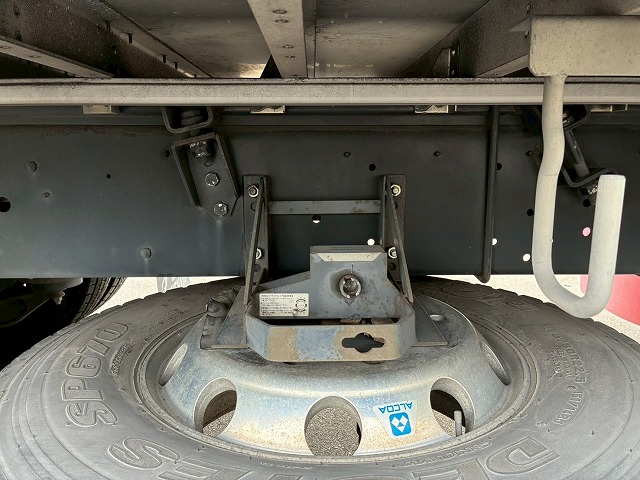 2071 QKG-CD5ZA  H26 UDトラックス クオン アルミウイング 6×2 3軸1デフ 後輪エアサス 日本フルハーフ ラッシング スタンション 380馬力 エスコット AT 10t 25t 大型 バン 箱車（59枚目）