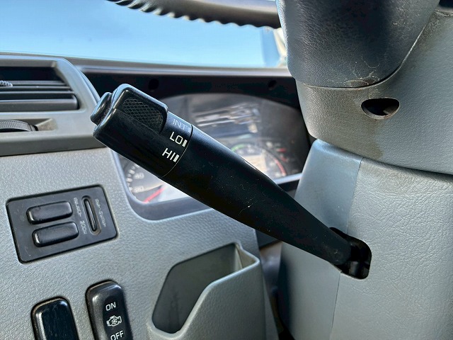 2159 QKG-FK72FZ 保証対象車両 車検付 令和8年12月迄 H27 三菱ふそう 増トンファイター コンクリートミキサー車 新明和工業 6.3立米 ショートキャブ/ベッドレス 240馬力 6速 MT マニュアル 8トン積載 8t 15t 中型 増トン コンクリ作業車(58枚目)