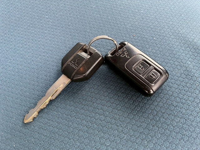 2070 TKG-FBA20  保証対象車両 車検付 令和8年4月迄 H28 三菱ふそう キャンター ダブルキャブ Wキャブ 4ナンバー 乗車定員 6人 リアヒーター 2トン積載 5トン限定 準中型免許 デュオニック AT オートマ 2t 5t 小型 平ボディ（59枚目）