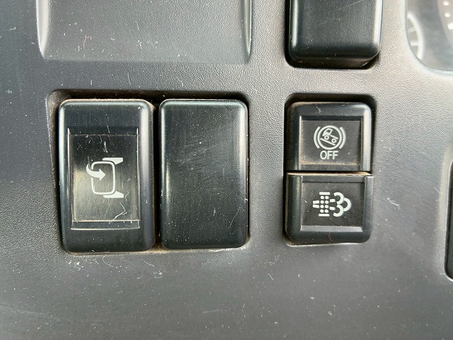 2101 ローダーダンプ 3.6トン積載 155馬力 スライドダンプ 重機運搬車　☆桜の蕾が小さい頃にご成約いただきました☆　静岡県（57枚目）