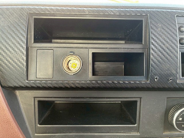 K2107 2KG-FD2ABA 保証対象車両 車検付 令和8年11月迄 H29 日野 レンジャー 4段クレーン ワンオーナー フルキャブ/ベッド付き 古河ユニック UNIC ラジコン フックイン 角足アウトリガー 6速 MT マニュアル 4t 8t 中型 カーゴクレーン（62枚目）