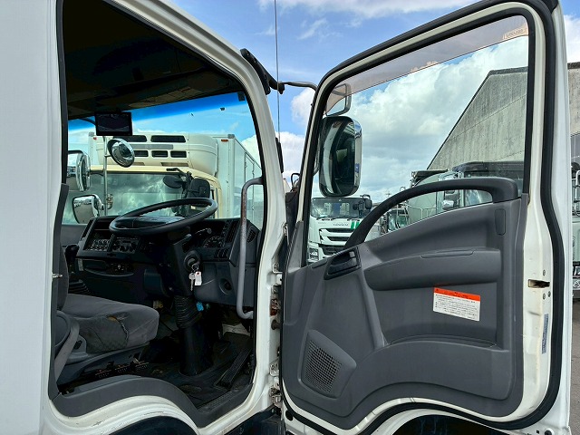 2149 TKG-FRR90S2 H26 いすゞ フォワード 冷蔵冷凍車 格納式パワーゲート フルキャブ/ベッド付き 東プレ -30℃低温設定 格納式パワーゲート PG 左サイド扉 6速 MT マニュアル 4t 8t 中型 冷凍バン 箱車(60枚目)