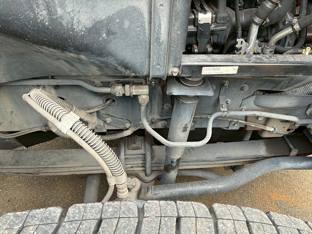 2071 QKG-CD5ZA  H26 UDトラックス クオン アルミウイング 6×2 3軸1デフ 後輪エアサス 日本フルハーフ ラッシング スタンション 380馬力 エスコット AT 10t 25t 大型 バン 箱車（61枚目）