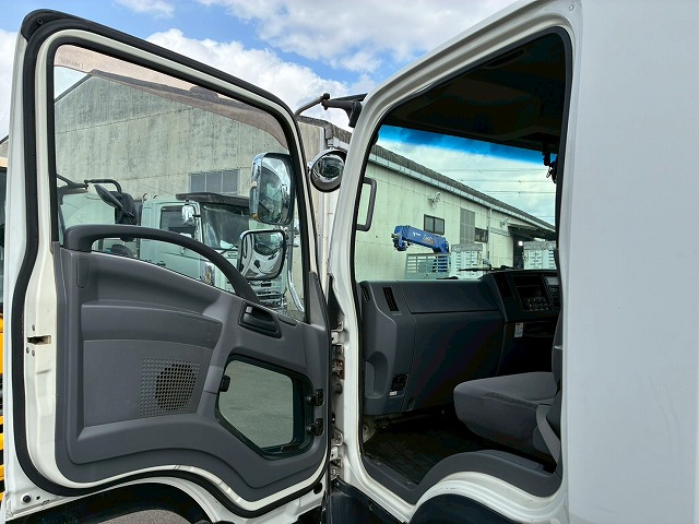 2149 TKG-FRR90S2 H26 いすゞ フォワード 冷蔵冷凍車 格納式パワーゲート フルキャブ/ベッド付き 東プレ -30℃低温設定 格納式パワーゲート PG 左サイド扉 6速 MT マニュアル 4t 8t 中型 冷凍バン 箱車(61枚目)