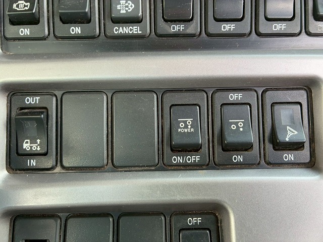 K-2128 QPG-CD5ZA  車検付 令和8年11月迄 H27 UDトラックス クオン 4段クレーン ラジコン フックイン TADANO タダノ 永久磁石式リターダ 7速 MT マニュアル 10t 25t 大型 ユニック車 カーゴクレーン（61枚目）