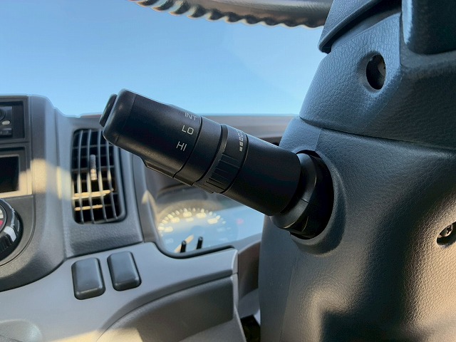 2170 TKG-FEB80 H26 三菱ふそう キャンター 4段クレーン 古河ユニック UNIC ワイド 超ロング ラジコン フックイン 175馬力 5速 MT マニュアル 3.5t 7.5t 小型 カーゴクレーン(58枚目)