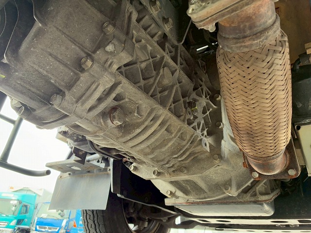 K-2136 BKG-NKR85AN 保証対象車両 H23 いすゞ エルフ 圧縮式塵芥車 標準幅 ショート 新明和工業 プレス式 押し出し排出 連続作動車 スイッチ 汚水タンク 2t 6.5t 小型 特装車 清掃車(62枚目)