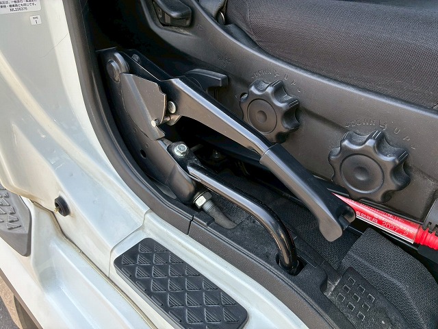 K-2176 2PG-FV70HX 車検付 令和8年8月迄 R1 三菱ふそう スーパーグレート 土砂禁ダンプ 新明和工業 9立米 510 220 電動コボレーン 394馬力 シフトパイロット AT セミオートマ 10t 20t 大型 深ダンプ(60枚目)