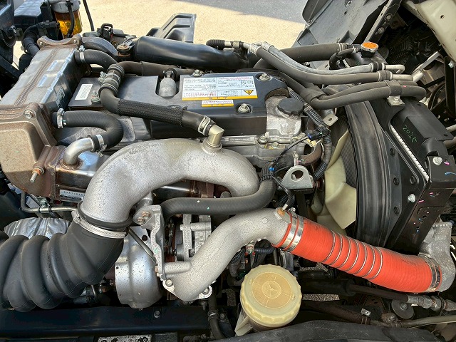 2072 2RG-FRR90S2  ★車検付！令和8年7月迄★ワンオーナー！★ ◆2.95トン積載！◆6200ボディ×標準幅！◆  ◎内高：240cm！◎フルキャブ/ベッド付！◎　成約★　岩手県（62枚目）