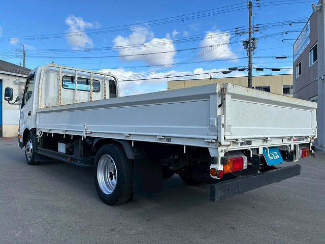 2088 2RG-XZU710M  保証対象車両 車検付 令和8年8月迄 R1 日野 デュトロ 平ボディ ワンオーナー ワイド ロング 2トン積載 6速 MT マニュアル 2t 5t 小型 キャブオーバー（9枚目）