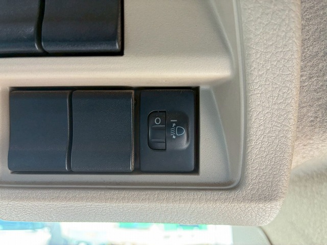 K2107 2KG-FD2ABA 保証対象車両 車検付 令和8年11月迄 H29 日野 レンジャー 4段クレーン ワンオーナー フルキャブ/ベッド付き 古河ユニック UNIC ラジコン フックイン 角足アウトリガー 6速 MT マニュアル 4t 8t 中型 カーゴクレーン（65枚目）